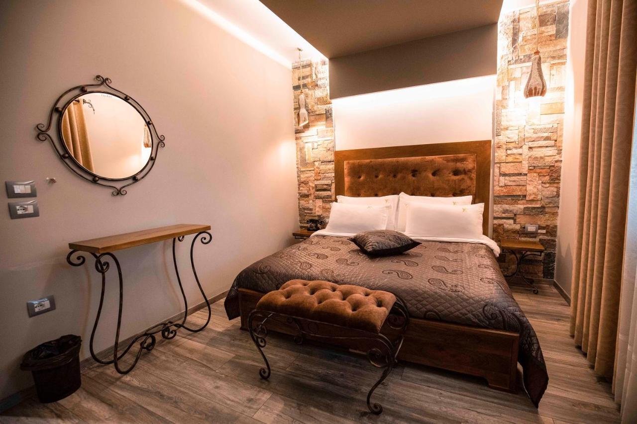 Vila Eden Boutique Hotel คอร์เชอ ภายนอก รูปภาพ