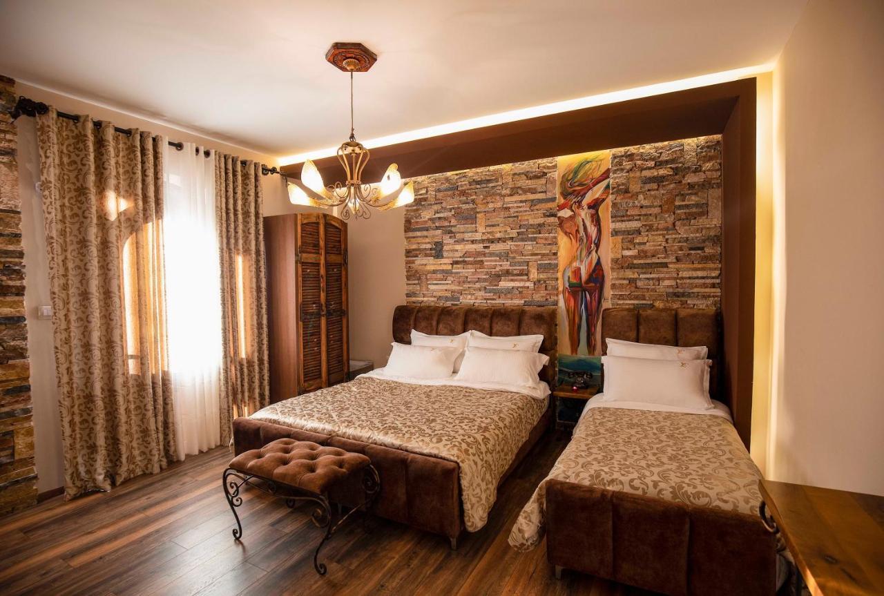Vila Eden Boutique Hotel คอร์เชอ ภายนอก รูปภาพ