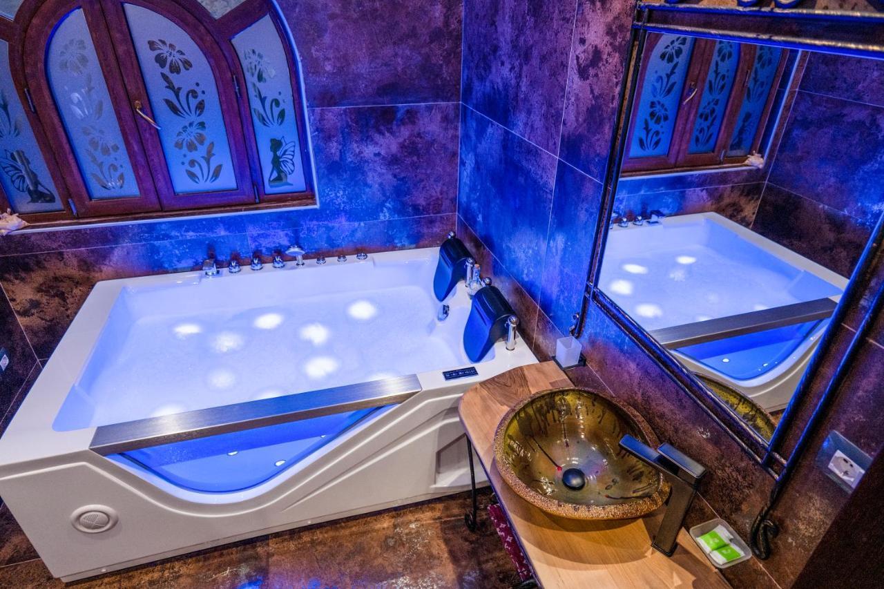Vila Eden Boutique Hotel คอร์เชอ ภายนอก รูปภาพ