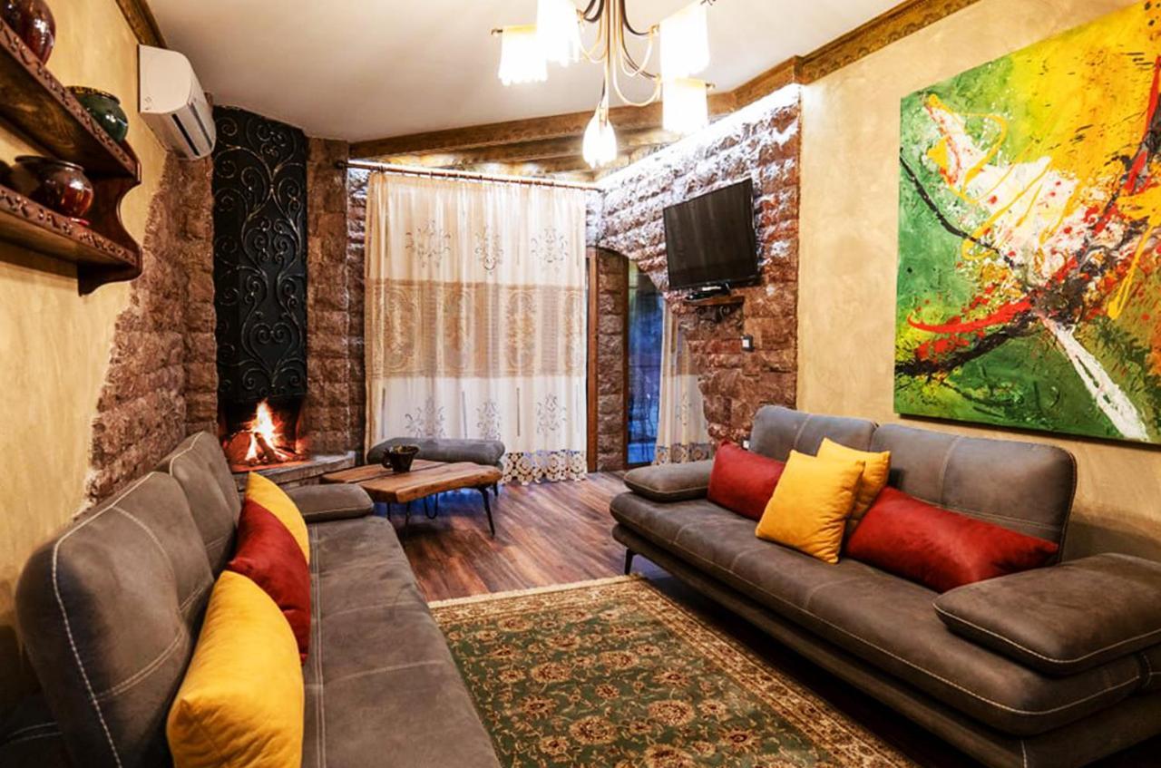 Vila Eden Boutique Hotel คอร์เชอ ภายนอก รูปภาพ