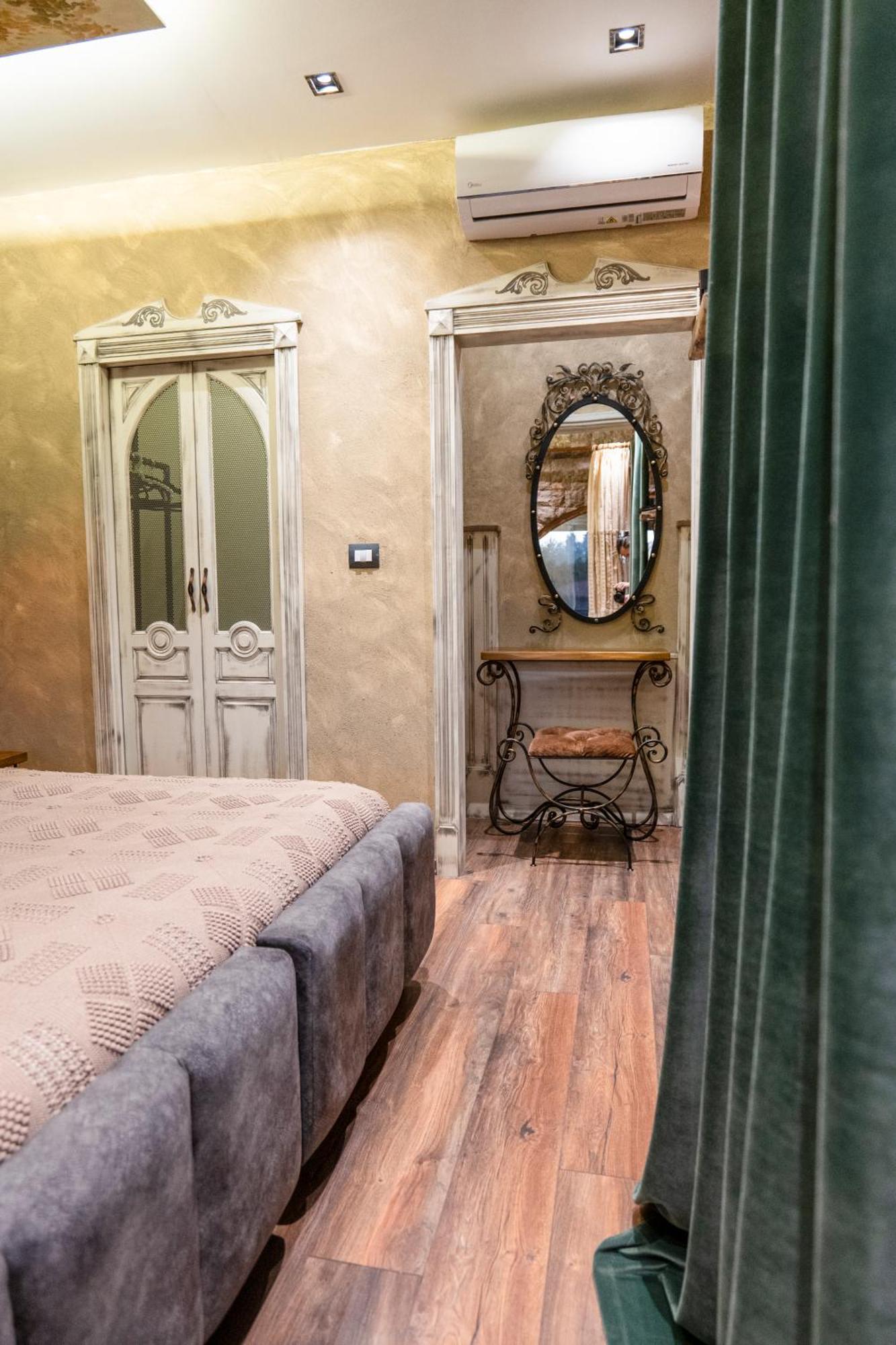 Vila Eden Boutique Hotel คอร์เชอ ภายนอก รูปภาพ