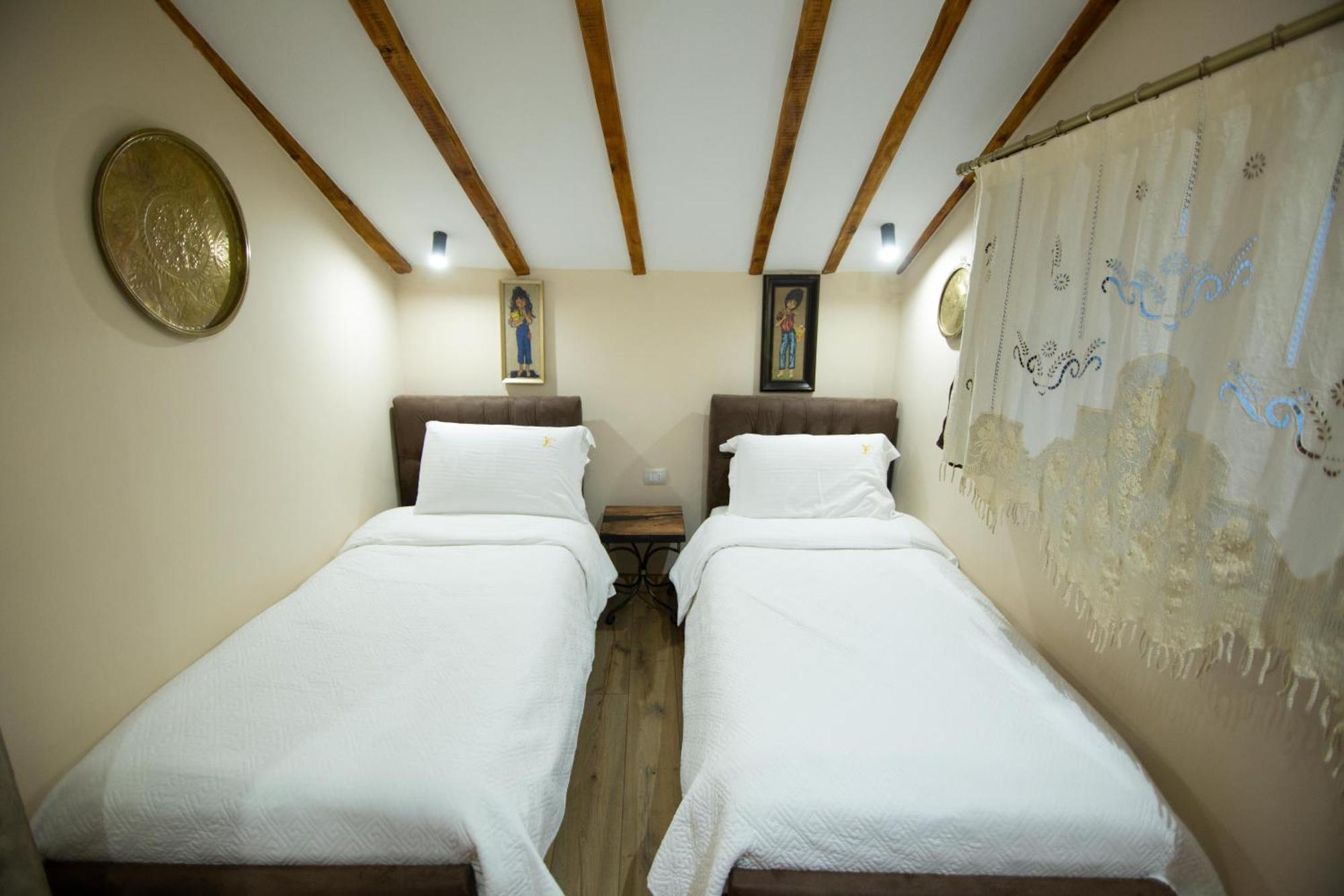 Vila Eden Boutique Hotel คอร์เชอ ห้อง รูปภาพ
